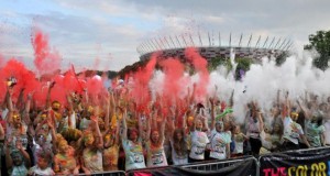 The Color Run devant le Stade National de Pologne